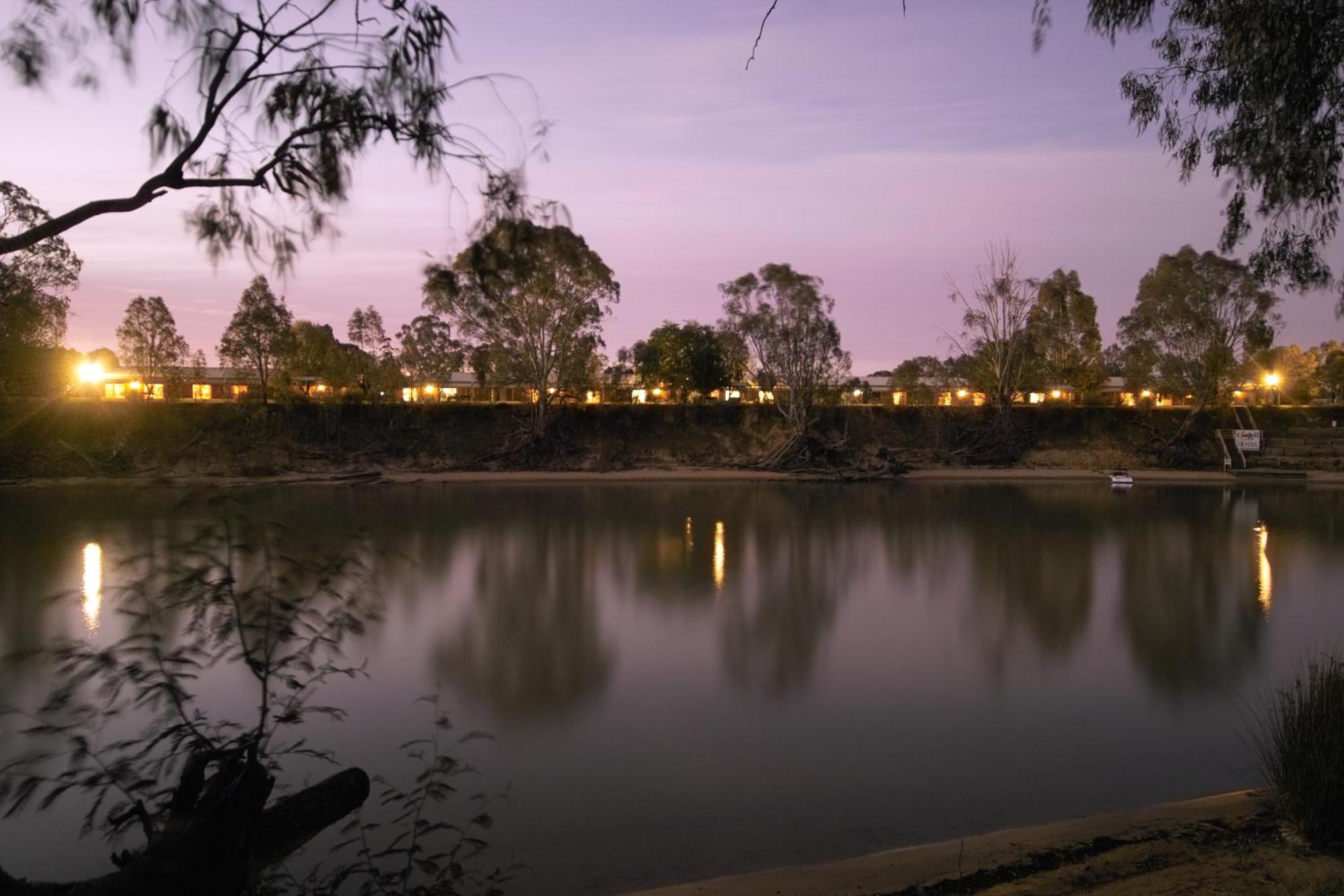 Cadell On The Murray Motel Moama Eksteriør bilde